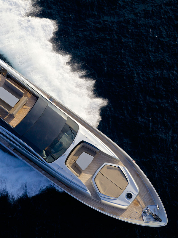 luxury yacht charter